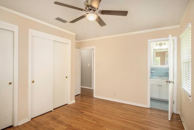 Building Photo - 4602 Kinglet St