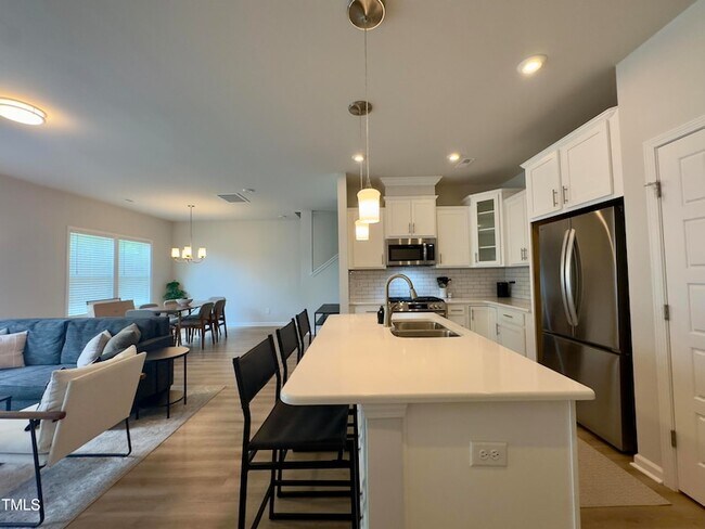 Building Photo - 276 Shingle Oak Rd