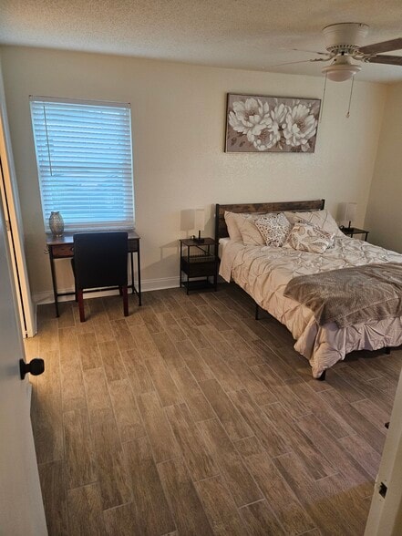 Building Photo - 387 S McMullen Booth Rd