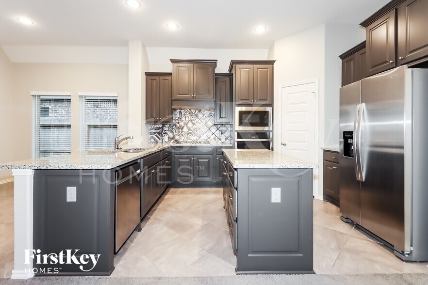 Building Photo - 335 Jolly Ginger Dr