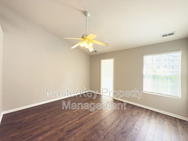 Building Photo - 123 Baberton Dr