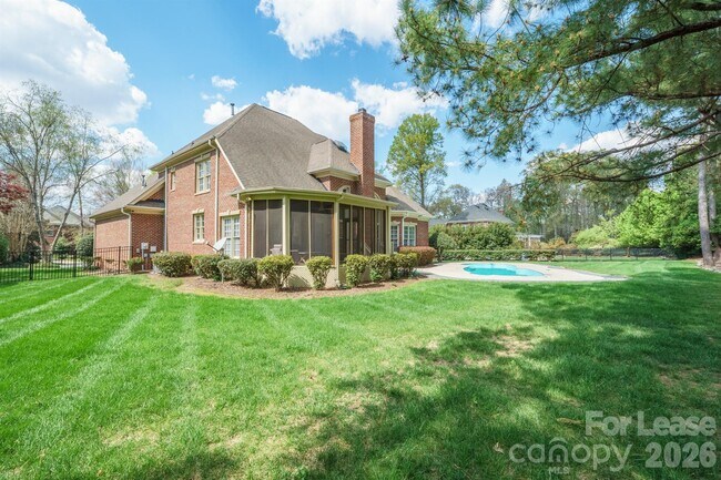 Building Photo - 12004 Camargo Ct