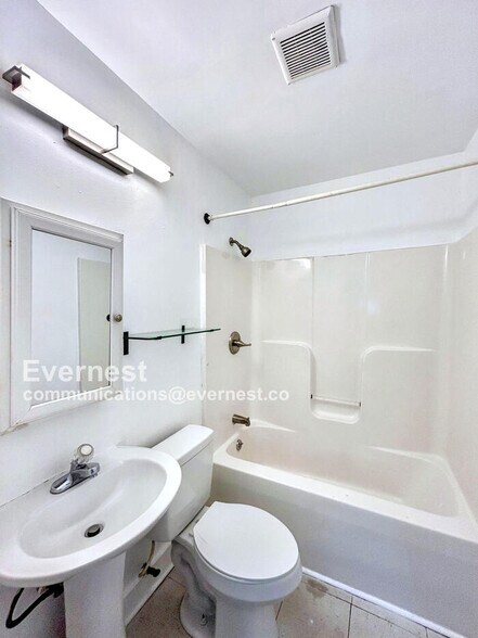 Building Photo - 509 N 5th Ave
