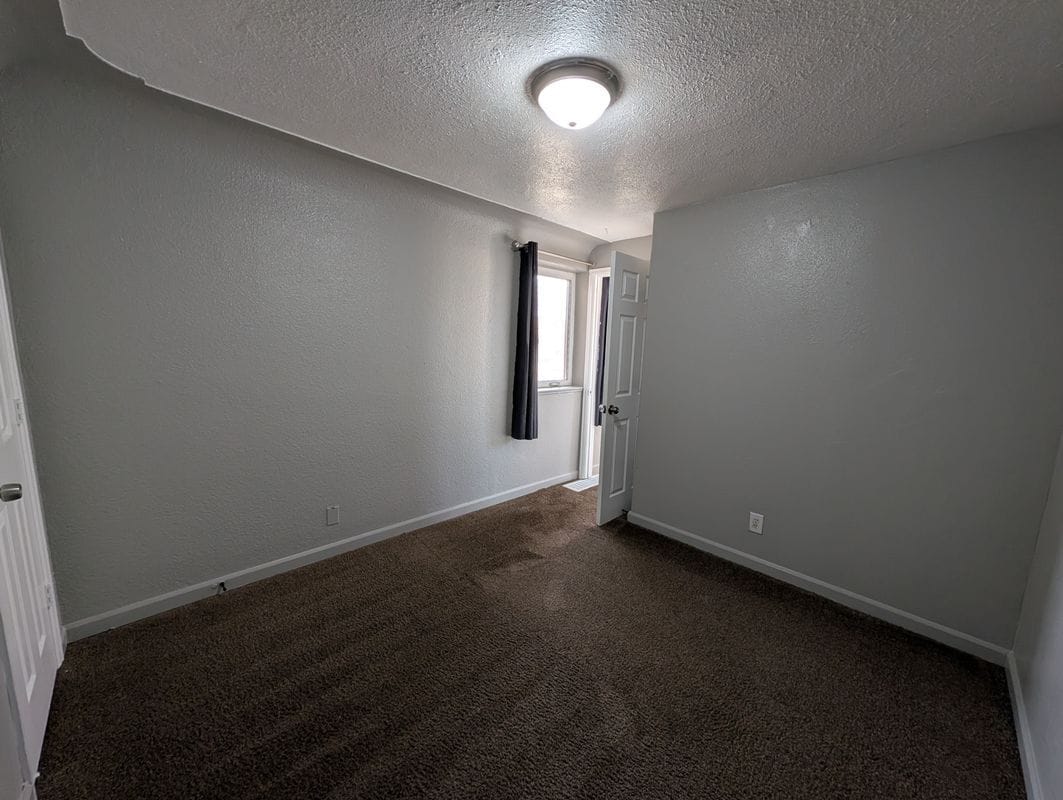 Building Photo - 1310 Moline St