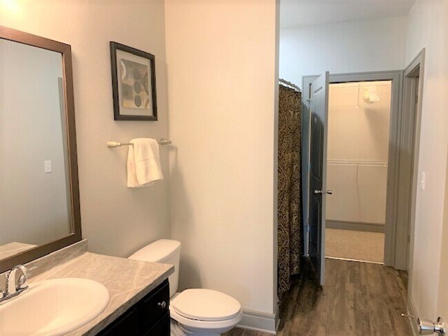 Building Photo - 70 Venue Wy