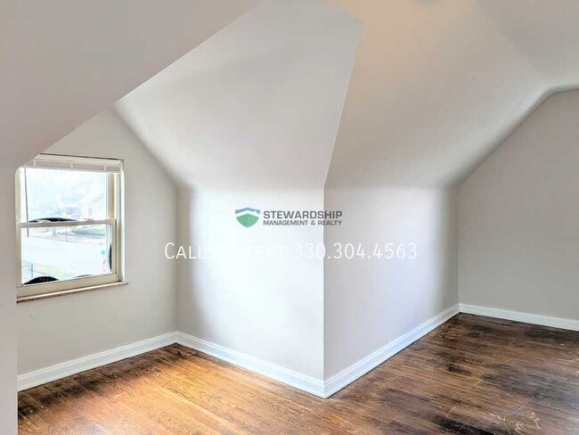 Building Photo - 1303 23rd St NE