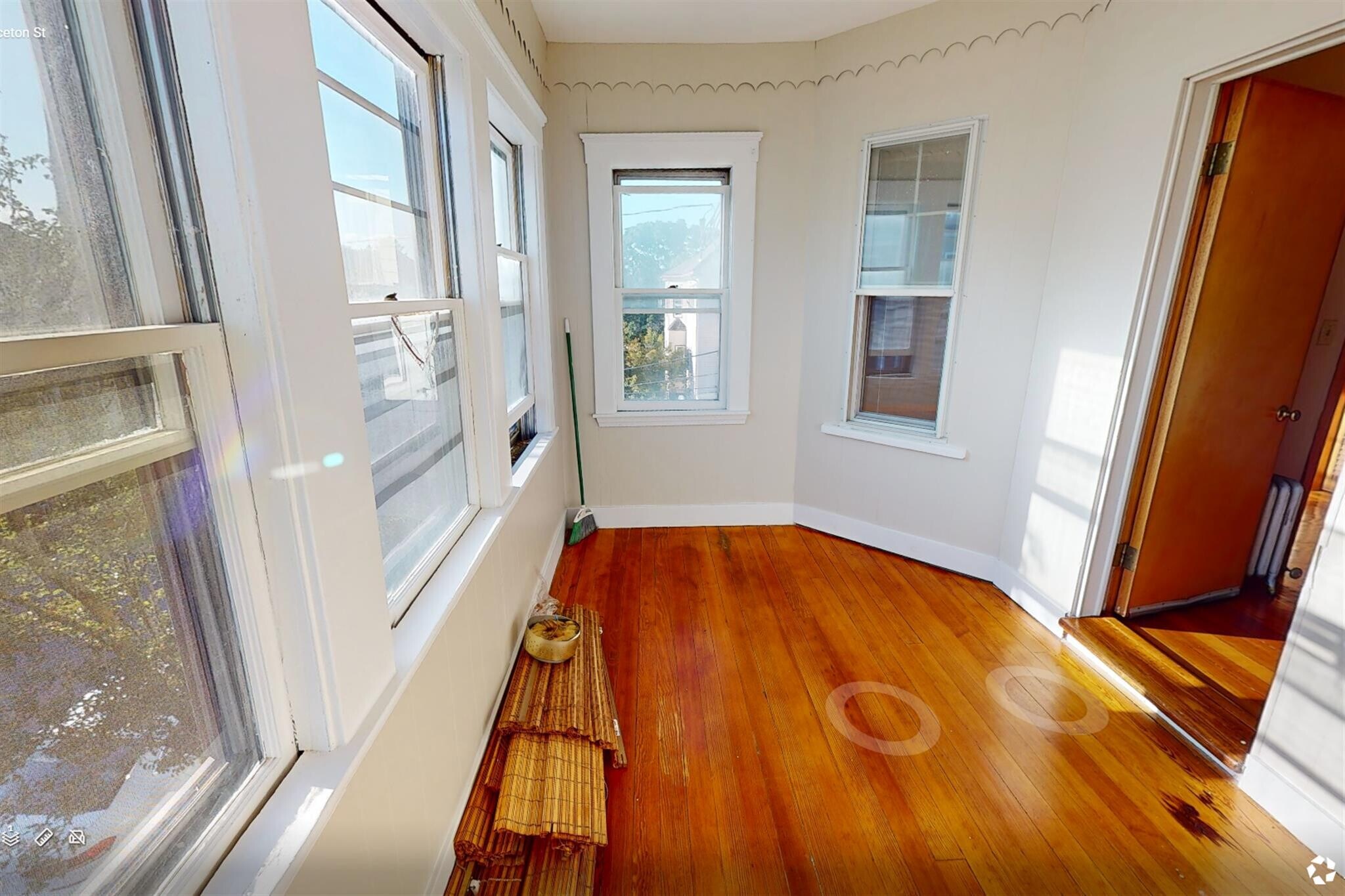 Building Photo - 27 Princeton St