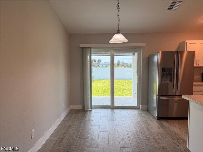 Building Photo - 3214 NE 14th Pl
