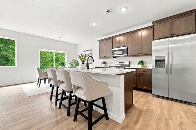 Building Photo - 1726 Donway Dr