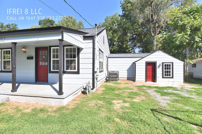 Building Photo - 3803 W Admiral Blvd