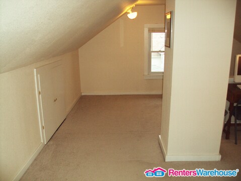 Building Photo - 9324 W Lapham St