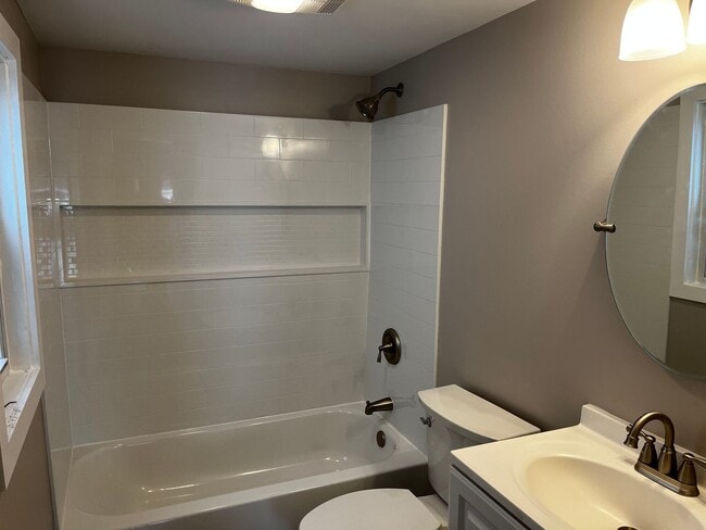 Building Photo - Renovated 2BD/1BATH House - Off-Street Parking, Laundry, AC