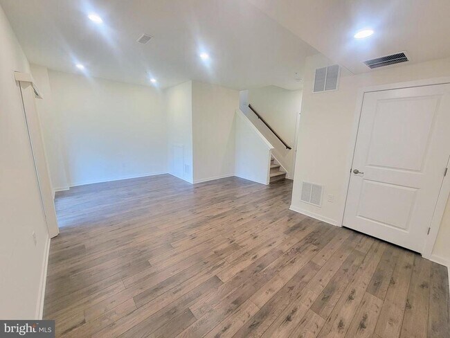 Building Photo - 1842 Boulder Dr