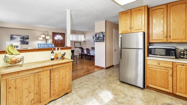 Building Photo - 19 7th St