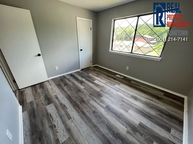 Building Photo - 5707 Sonora Dr