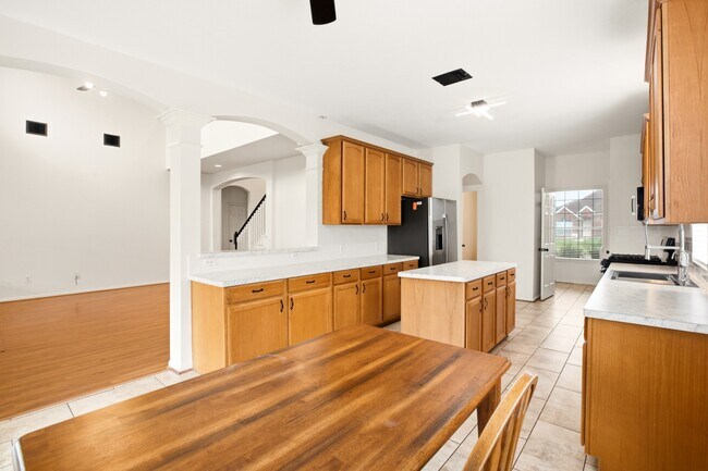 Building Photo - 3906 Tigris Ridge Dr