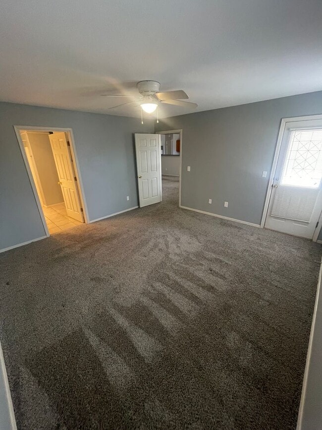 Building Photo - Charming 3 bedroom/2 bathroom Home located in Las Colinas