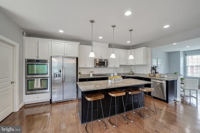 Building Photo - 6262 Summit Point Ct