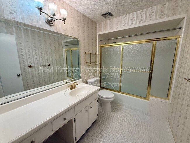 Building Photo - 5907 Gumwood Dr