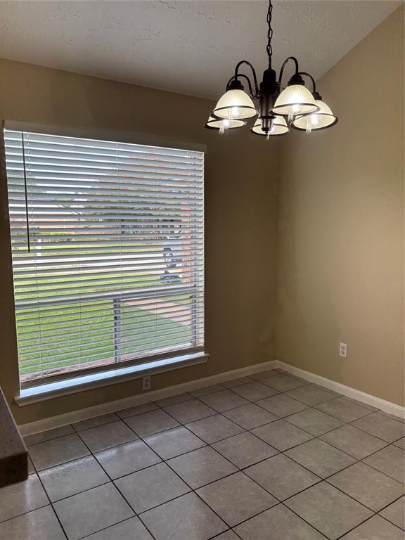 Building Photo - 1726 Oakwell Ln