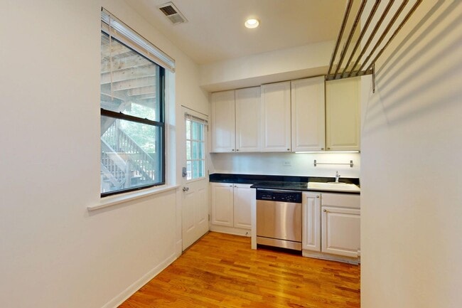 Floorplan - 5532 S. Kimbark Avenue