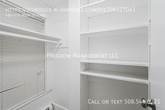 Building Photo - 464-474 Main St-464