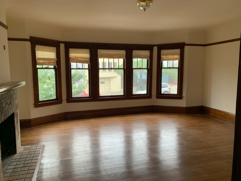 Primary Photo - 1355 16th Ave