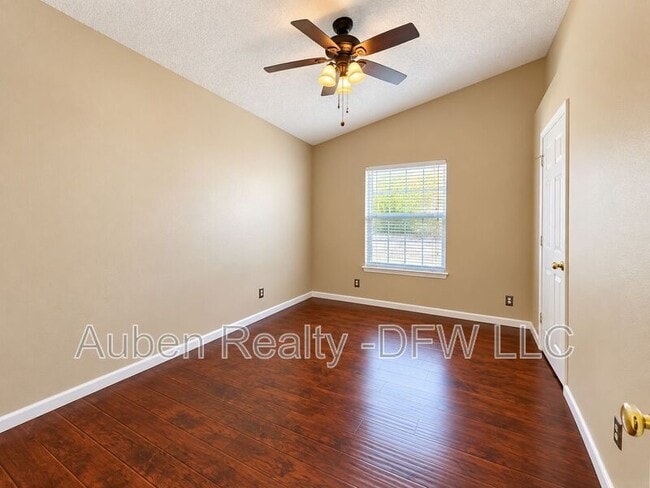Building Photo - 514 Briarcroft Dr