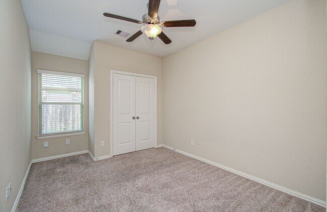 Building Photo - Spacious 4 Bed, 2 Bath Home Zoned to Tomball ISD