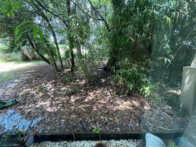 Building Photo - 3 Bed/2 Bath Condo in Windhover Condominiu...