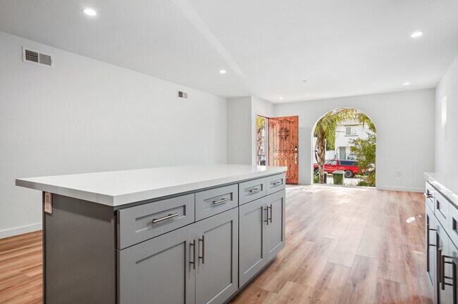 Building Photo - 5187 20th St