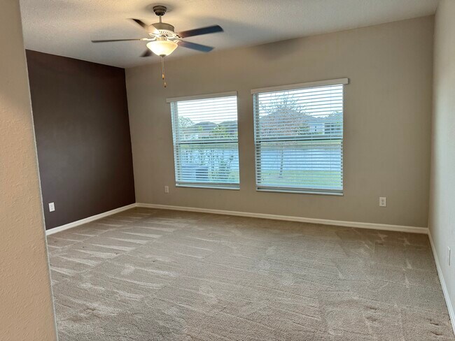 Building Photo - 5505 Olano St