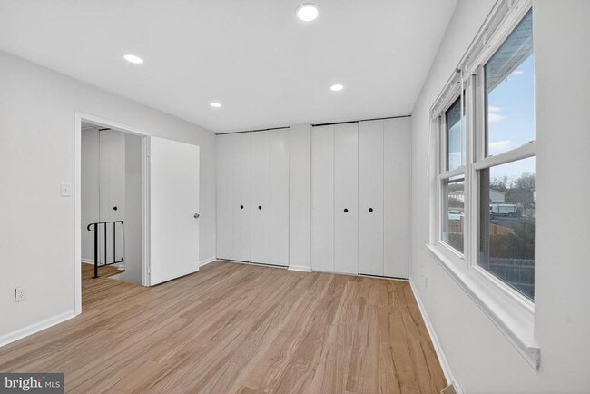 Building Photo - 224 Moore Dr