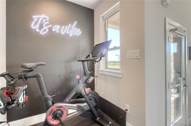 Building Photo - 5692 N Emporia St