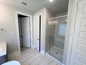 Building Photo - 120 Wake Valley Ct