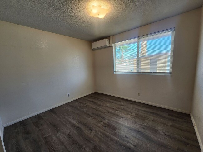 Building Photo - Alamo Apartments