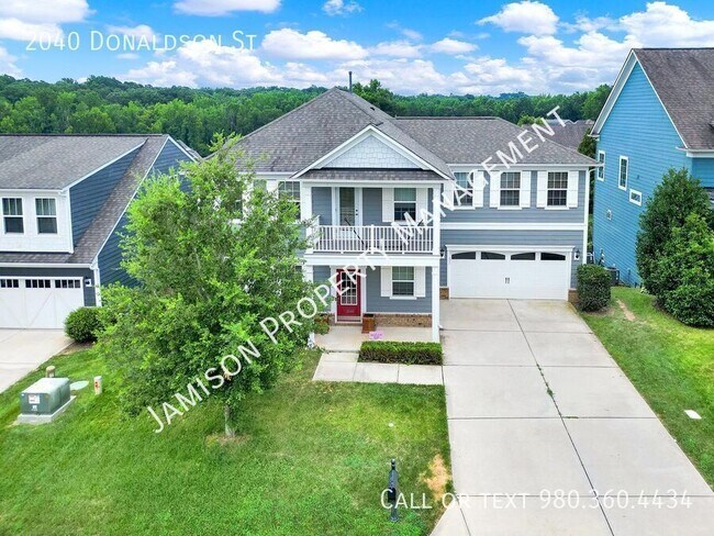 Building Photo - 2040 Donaldson St