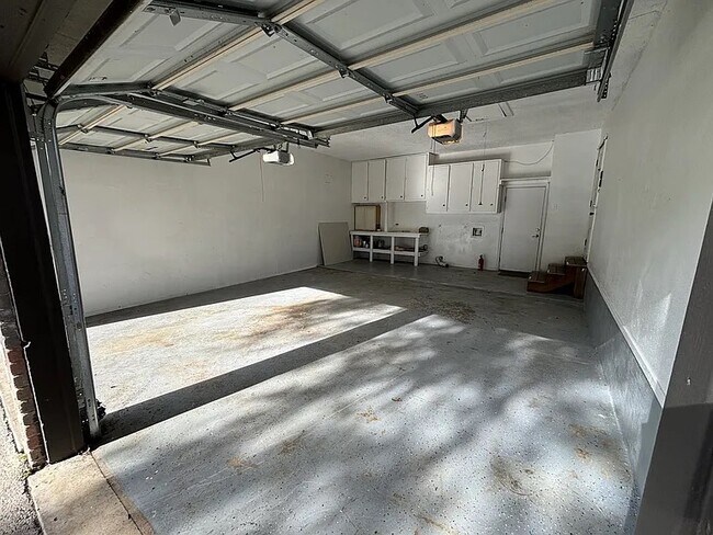 Building Photo - 150 Barton Rd