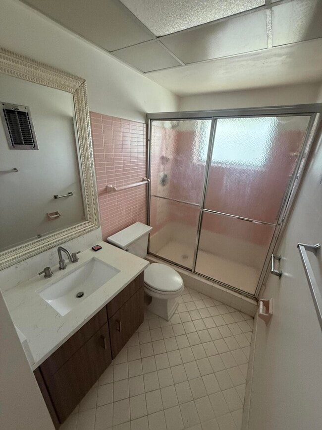 Building Photo - 2613 NE 28th Ct