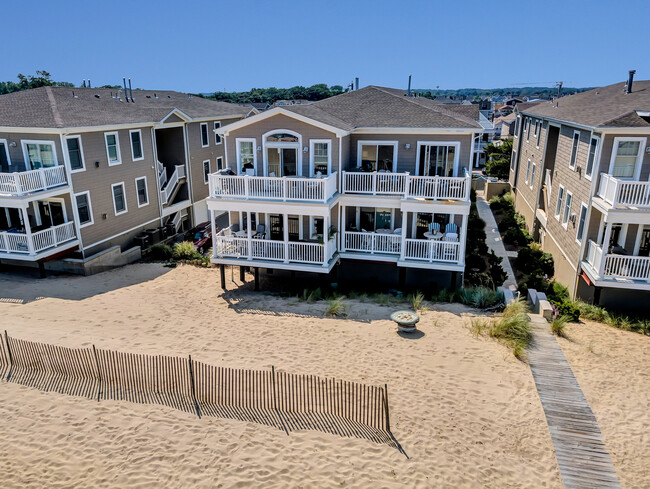 Building Photo - 239 Beach Front