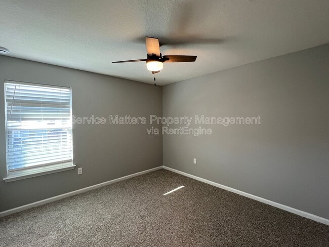 Building Photo - 5881 Old Plantation Court