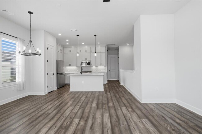 Building Photo - 4100 Taniguchi St