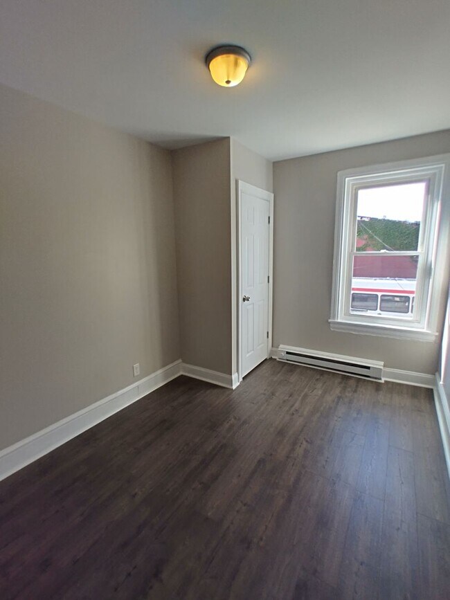Building Photo - Spacious West Philly Home