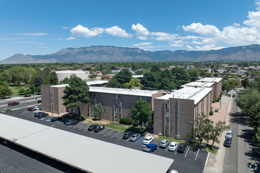 Mountain Views - Sunset Pointe