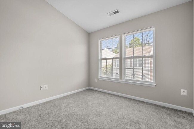 Building Photo - 7129 Water Oak Rd