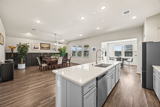 Building Photo - 15910 Jordan Mdw Wy