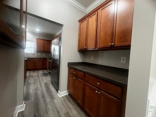 Building Photo - AVAILABLE NOW IN BRIGHTON WOODS!