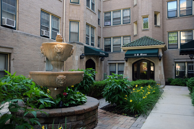 Building Photo - 27 S Stone Ave