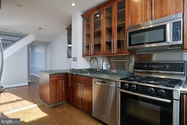 Building Photo - 964 Florida Ave NW