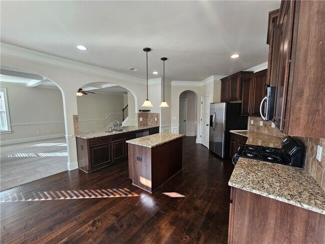 Building Photo - 1550 Horseshoe Creek Ln